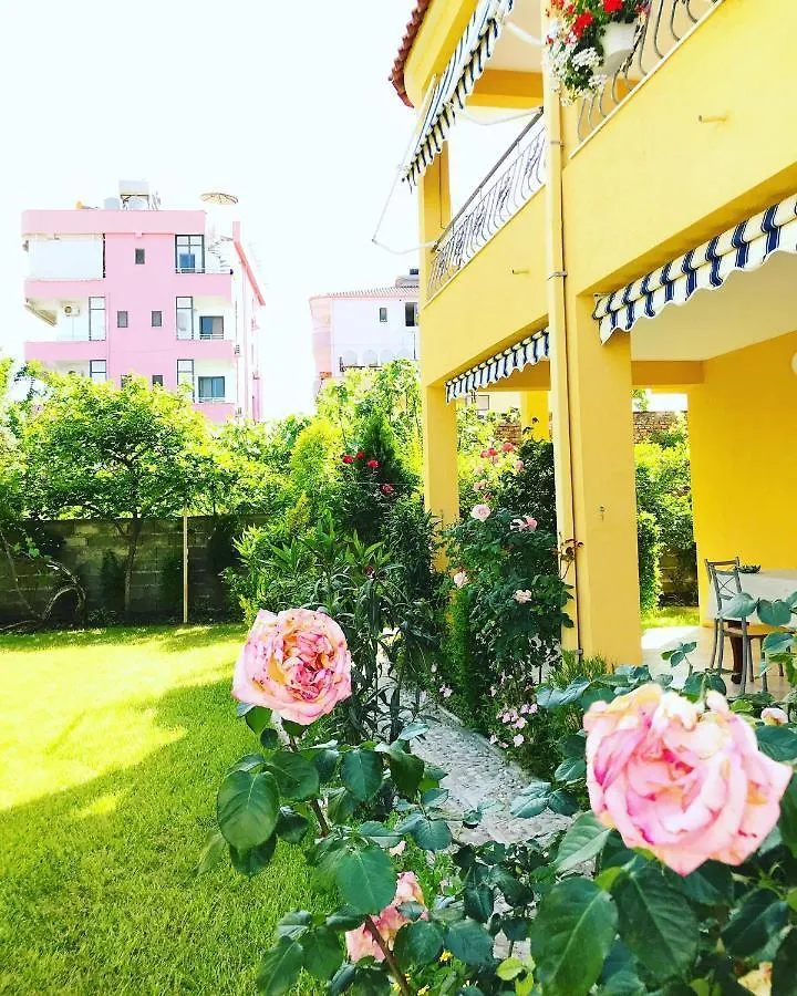 Vila Aliaj Deluxe Groundfloor Apartment With Beautiful Garden Durrës 0*,  阿尔巴尼亚